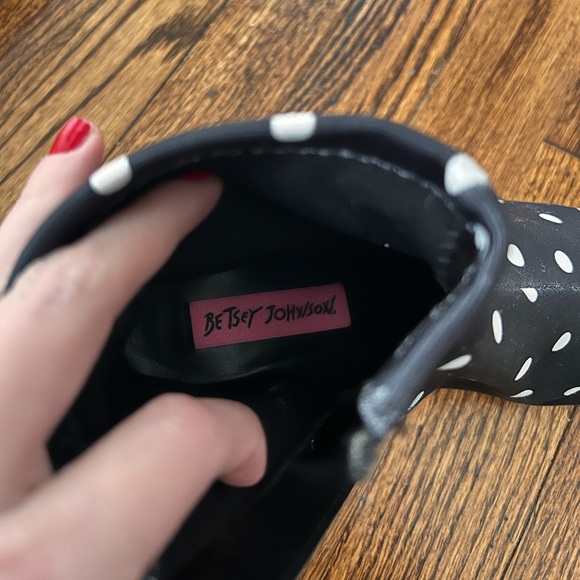 Never worn Betsey Johnson polka dot booties - Picture 4 of 4
